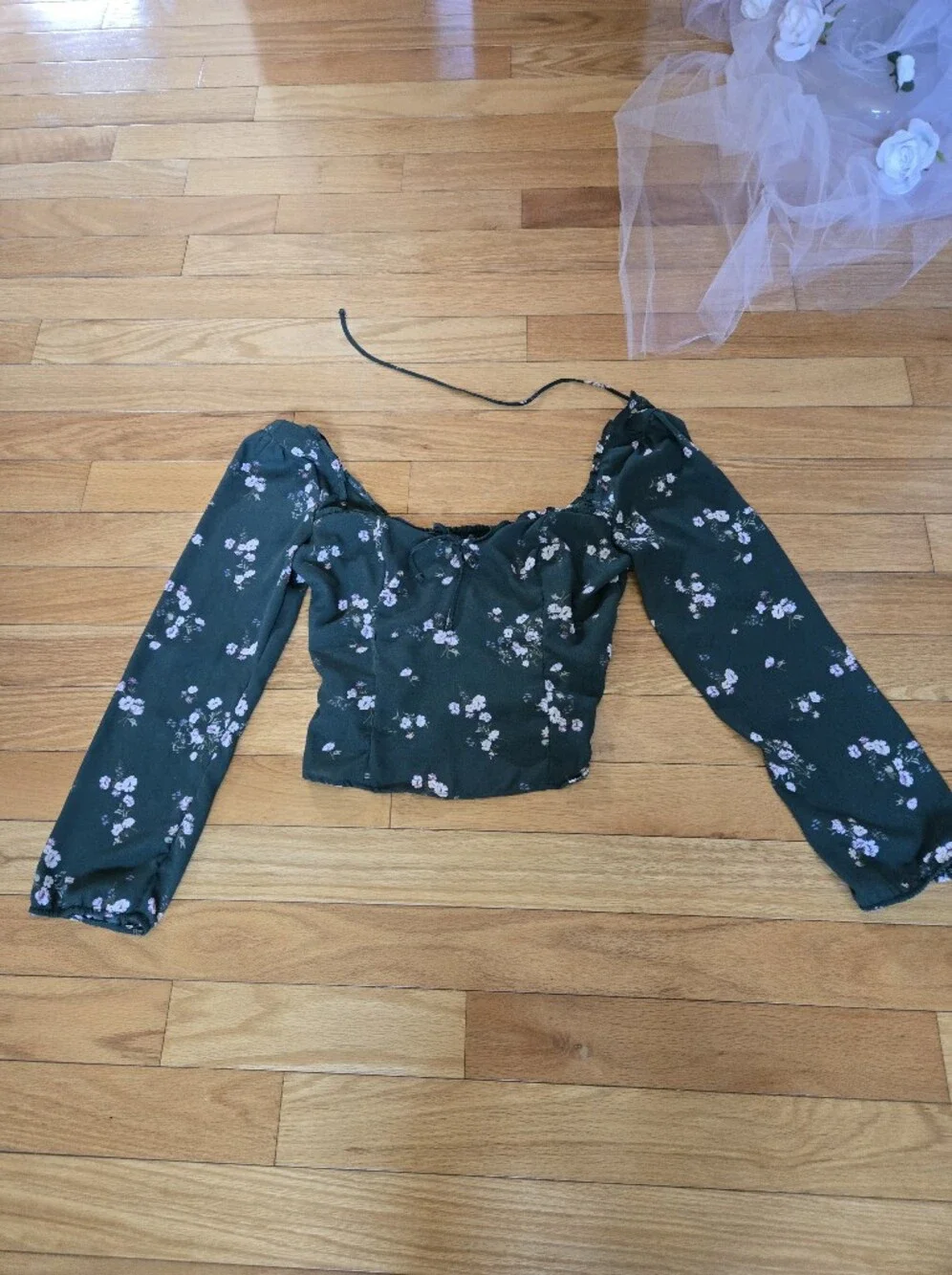 Abercrombie & Fitch Dark Green Floral Puff-Sleeve Crop Top